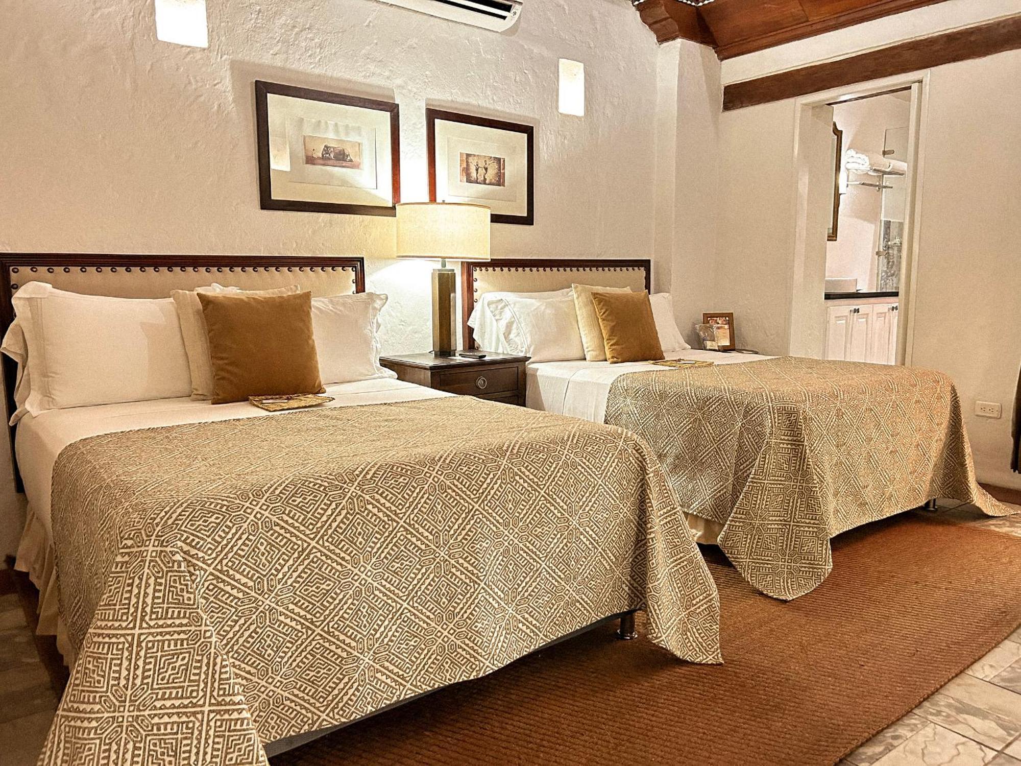 Hotel Boutique Casa Del Coliseo Cartagena Exteriör bild